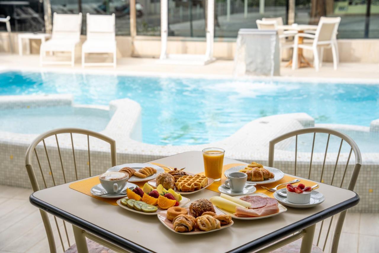 Royal Boutique Hotel Риччоне Экстерьер фото