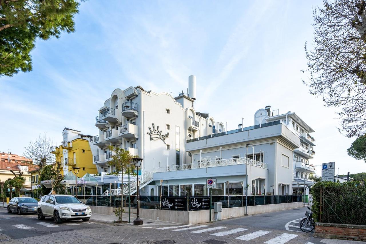 Royal Boutique Hotel Риччоне Экстерьер фото