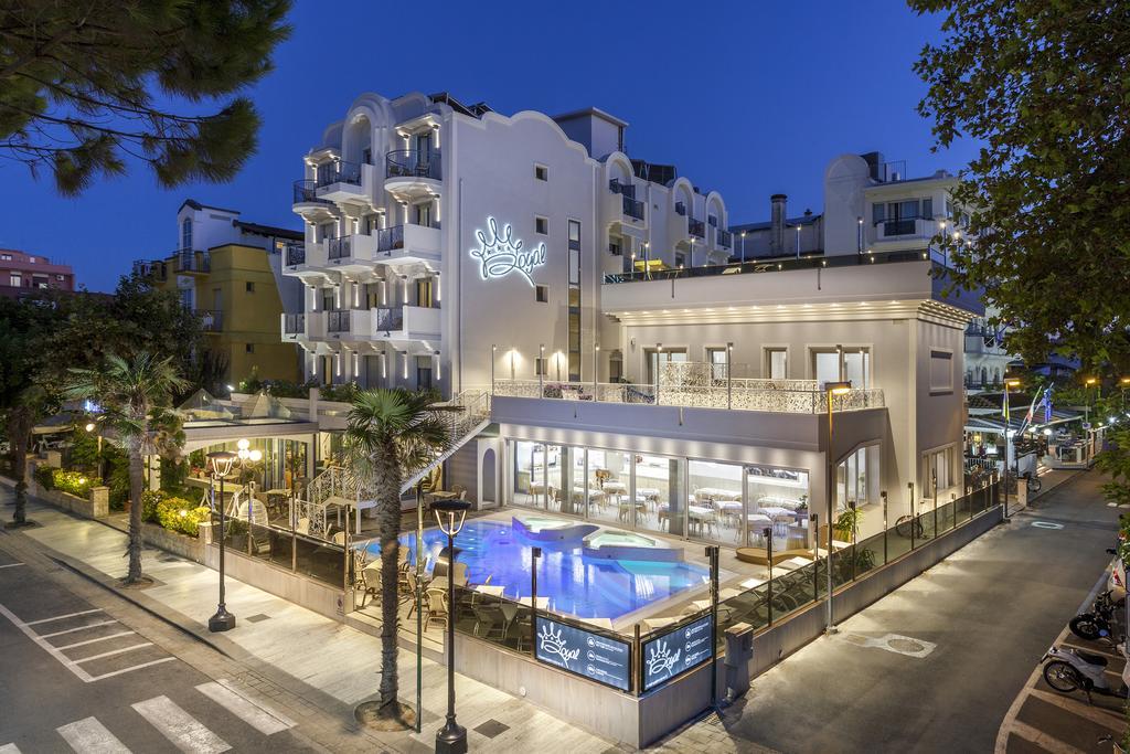 Royal Boutique Hotel Риччоне Экстерьер фото